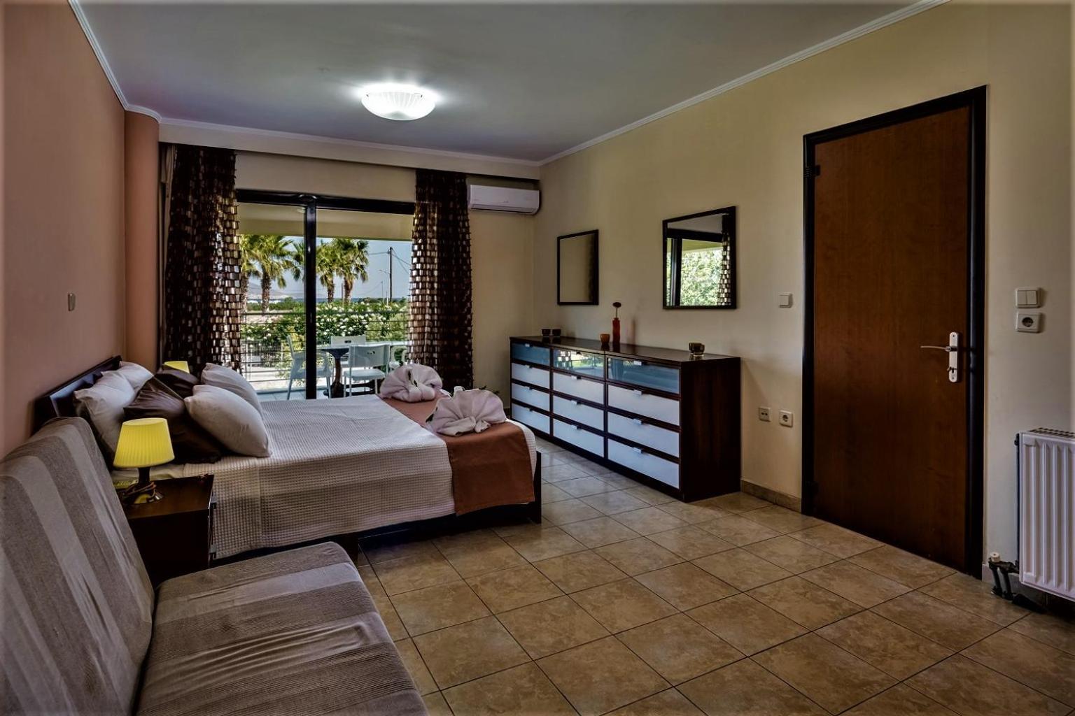 Xenos Villa 2 With A Private Pool,Near The Sea Тигаки Экстерьер фото